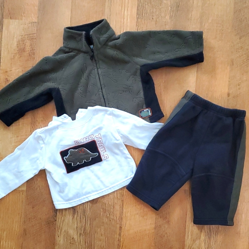 GK Baby Boys 3 Piece Dinosaur Winter Outfit- Fleece Coat, Long Sleeve, Sweatpant